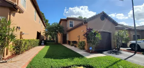 1376 Barcelona Way #1-25, Weston, FL 33327