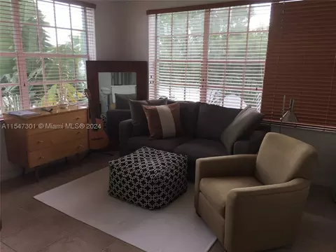 1523 West Ave #302, Miami Beach, FL 33139