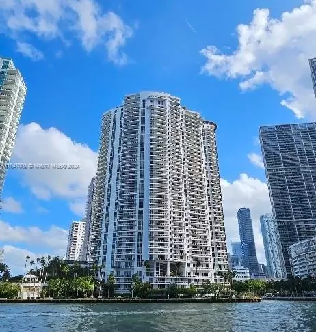 901 Brickell Key Blvd #3701, Miami, FL 33131