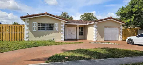 3621 NW 33rd Ave, Lauderdale Lakes, FL 33309