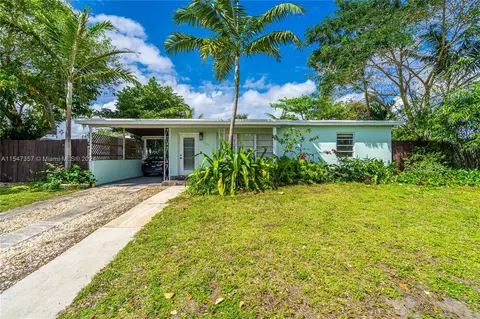 1311 NE 40th Ct, Pompano Beach, FL 33064