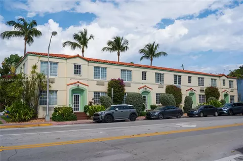 741 15th St #10, Miami Beach, FL 33139