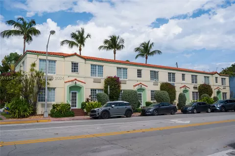 741 15th St #10, Miami Beach, FL 33139