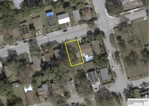 3620 Oak Ave, Miami, FL 33133