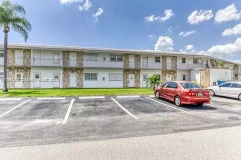2850 W Golf Blvd #112, Pompano Beach, FL 33064