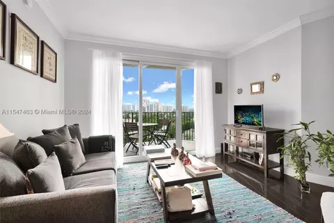 19900 E Country Club Dr #1007, Aventura, FL 33180