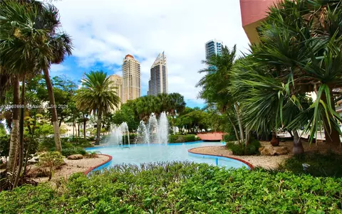 210 S 174th St #2004, Sunny Isles Beach, FL 33160