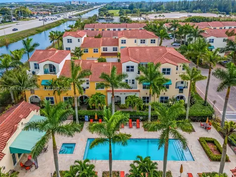 12407 NW 17th Mnr #12407, Pembroke Pines, FL 33028