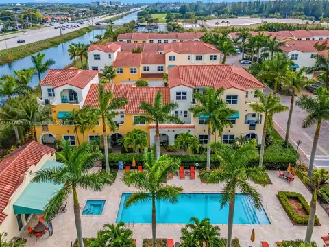 12407 NW 17th Mnr #12407, Pembroke Pines, FL 33028