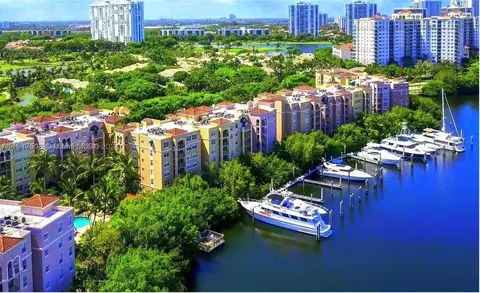 19801 E Country Club Dr #4202, Aventura, FL 33180