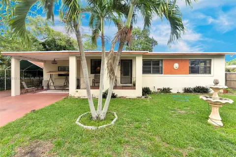 2915 NW 169th Ter, Miami Gardens, FL 33056