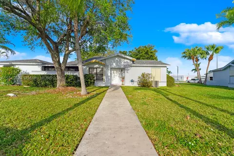 6537 SW 152nd Pl #2-37, Miami, FL 33193