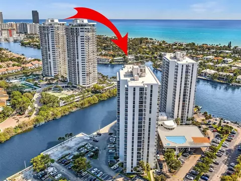 20505 E Country Club Dr #439, Aventura, FL 33180