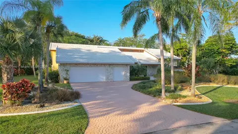 7729 Banyan Way, Tamarac, FL 33321