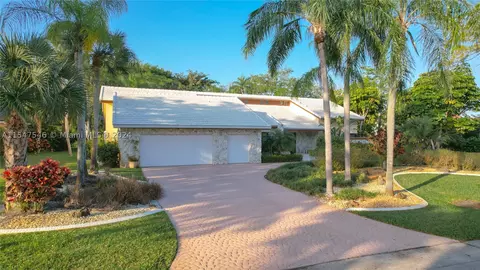 7729 Banyan Way, Tamarac, FL 33321