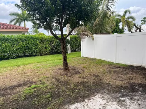 Exterior - Undisclosed, Hialeah, FL 33018 photo 4 of 7