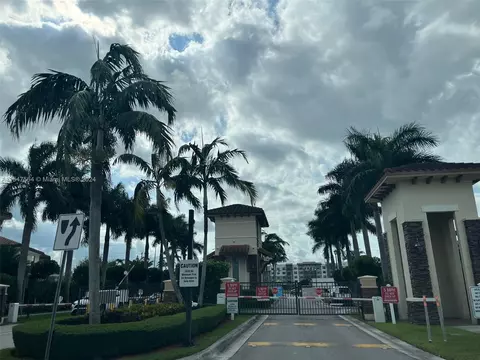 View/Area - Undisclosed, Hialeah, FL 33018 photo 6 of 6
