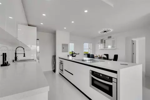 1400 SW 27th Ave #501, Miami, FL 33145