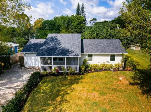 1435 SW 16th Ct SW, Vero Beach, FL 32962