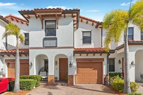 10263 NW 89th Ter, Doral, FL 33178