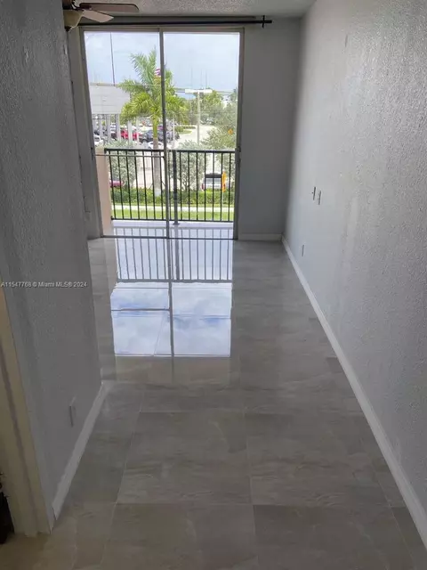 16450 NW 2nd Ave #315, Miami, FL 33169