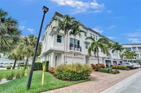 2900 NE 12th Ter #8, Oakland Park, FL 33334