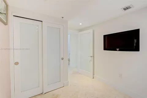 Undisclosed, Key Biscayne, FL 33149 photo 22