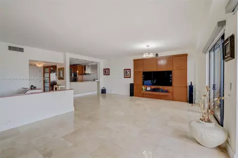Undisclosed, Key Biscayne, FL 33149 photo 2