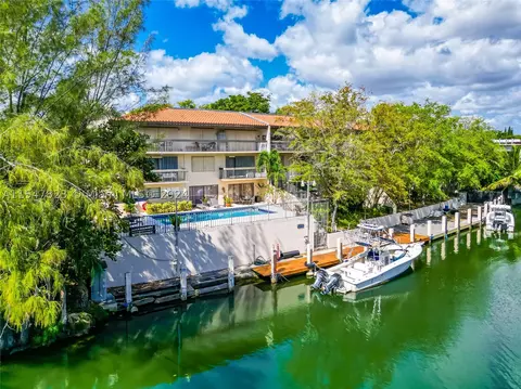 5201 Orduna Dr #5, Coral Gables, FL 33146