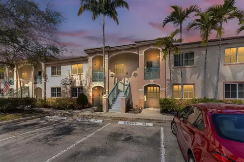 7775 NW 22nd St #204, Pembroke Pines, FL 33024