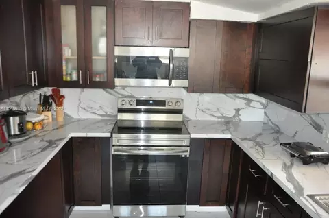 632 E 56th St, Hialeah, FL 33013 photo 12