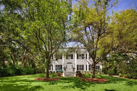 1717 S Bayshore Dr, Coconut Grove, FL 33133