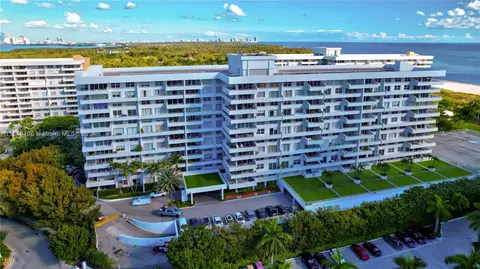 Undisclosed, Key Biscayne, FL 33149 photo 20