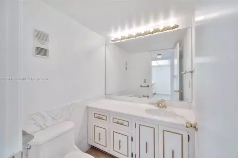 Undisclosed, Key Biscayne, FL 33149 photo 9