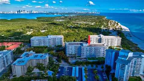 Undisclosed, Key Biscayne, FL 33149 photo 23
