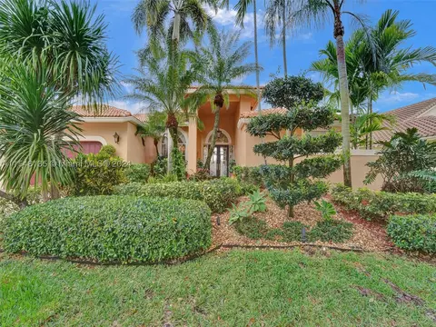 2660 Nelson Ct, Weston, FL 33332