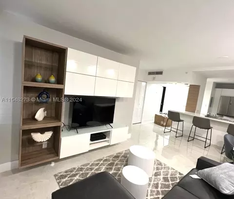 100 Lincoln Rd #625, Miami Beach, FL 33139