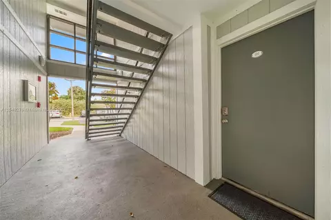 9703 Hammocks Blvd #101, Miami, FL 33196 photo 15
