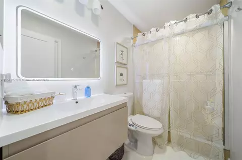 9703 Hammocks Blvd #101, Miami, FL 33196 photo 9