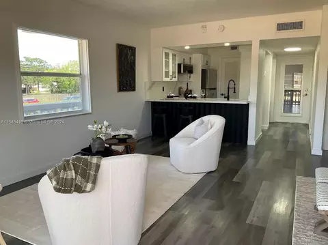 1100 SW 12th St #212, Fort Lauderdale, FL 33315