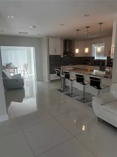 Kitchen - 630 W 50th Pl, Hialeah, FL 33012 photo 3 of 4