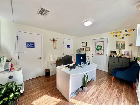 5703 SW 17th St, Miami, FL 33155 photo 20