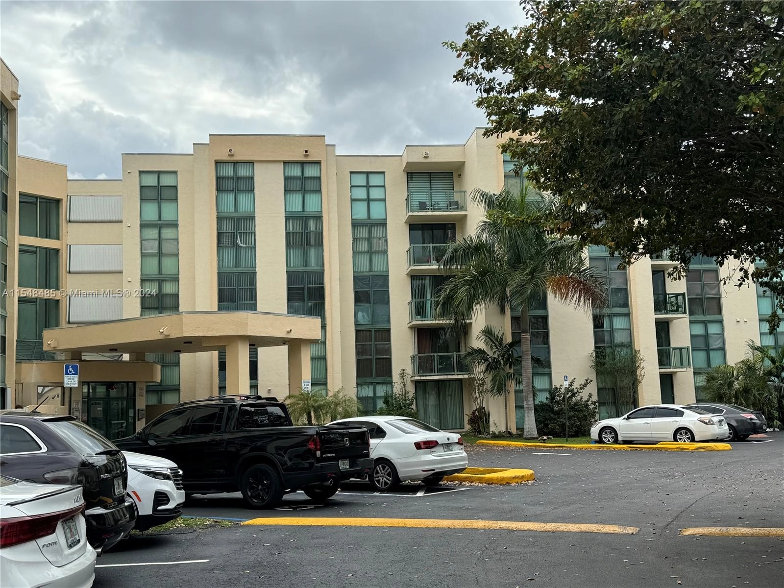 2075 SW 122nd Ave Unit 417  