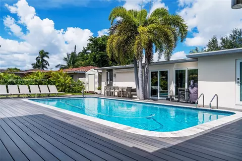 235 SE 6th St, Dania Beach, FL 33004