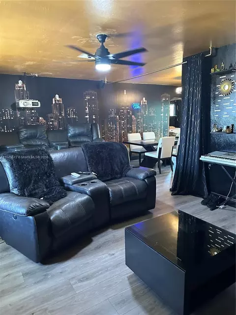2321 Oleander Dr, Miramar, FL 33023