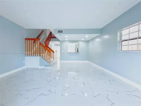 10014 Hammocks Blvd #201-4, Miami, FL 33196
