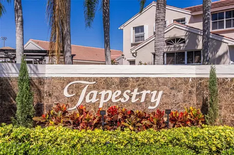 19270 NW 22nd St, Pembroke Pines, FL 33029