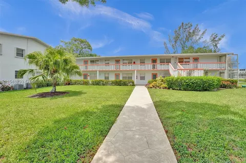 220 Westbury L #220, Deerfield Beach, FL 33442