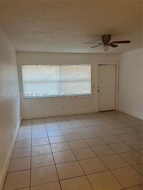 5212 NW 24th Ct #90, Lauderhill, FL 33313