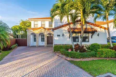 9923 NW 10th Ter, Miami, FL 33172